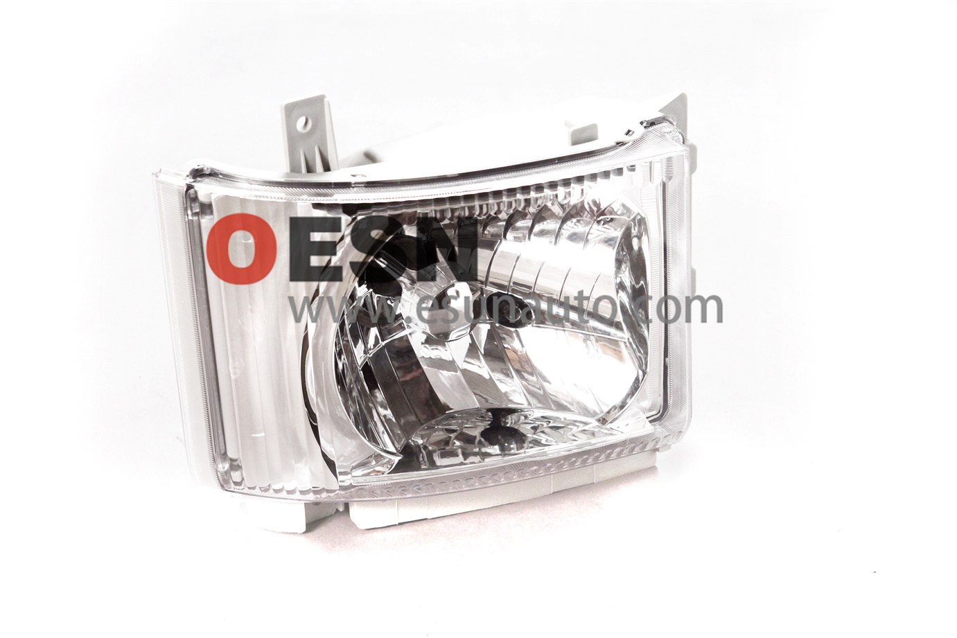 Head lamp NLR R ESN110012  OEM8980954050