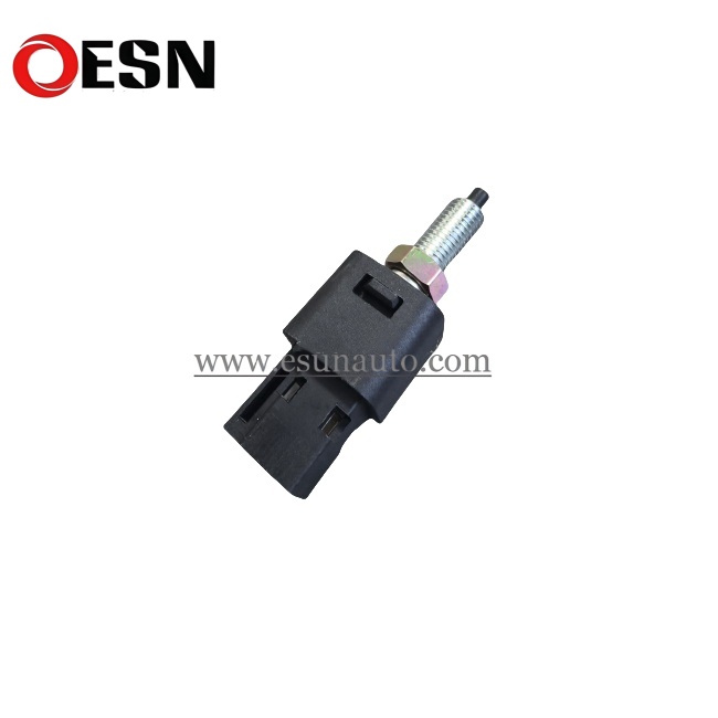 Stop light switch ESN90113 OEM8980000280